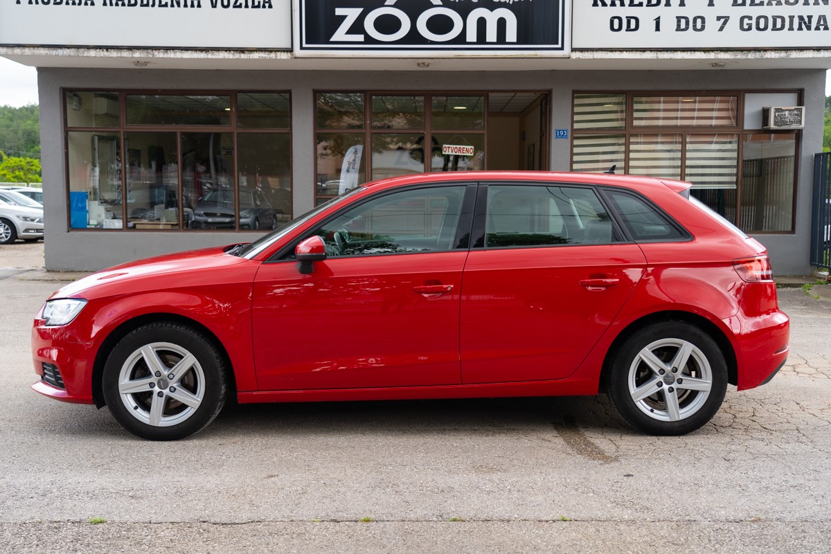 Audi A3
 30 TDI