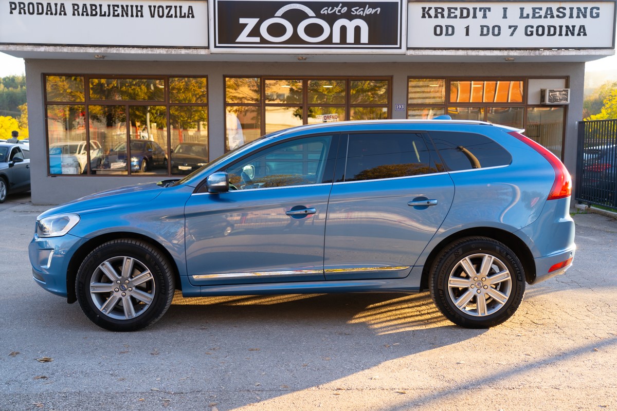 Volvo
 XC60 D4