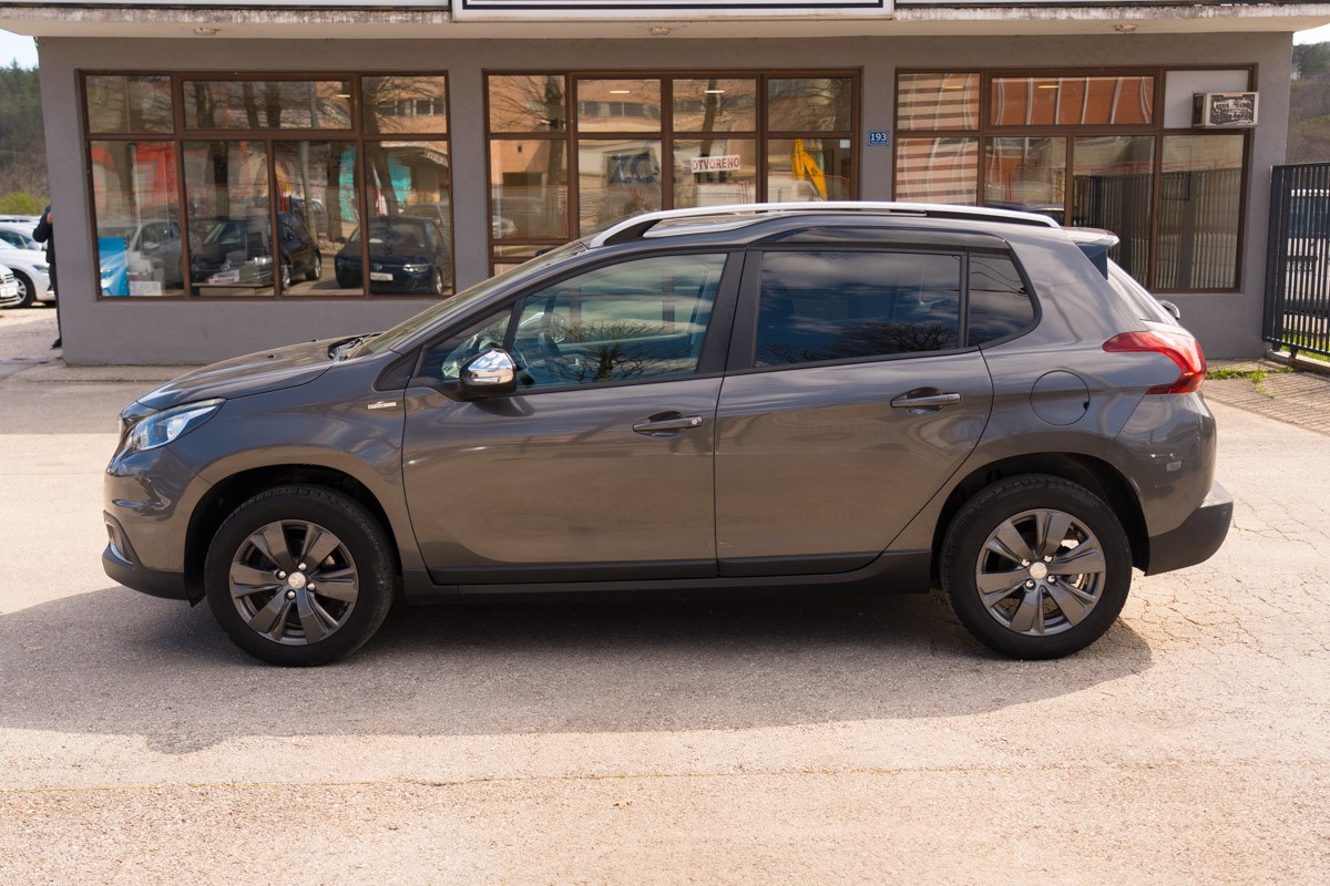 Peugeot 2008 1.2 VTi