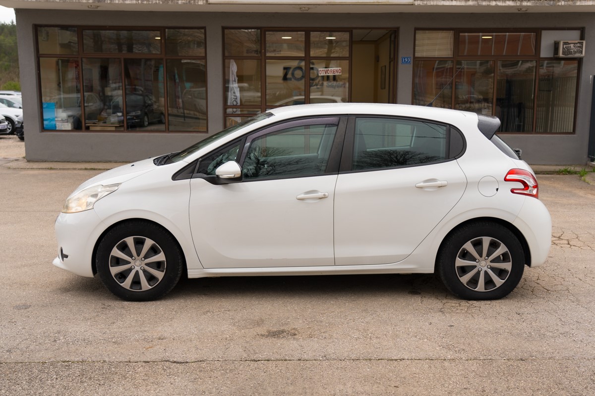 Peugeot 208 1.4 BlueHDI
