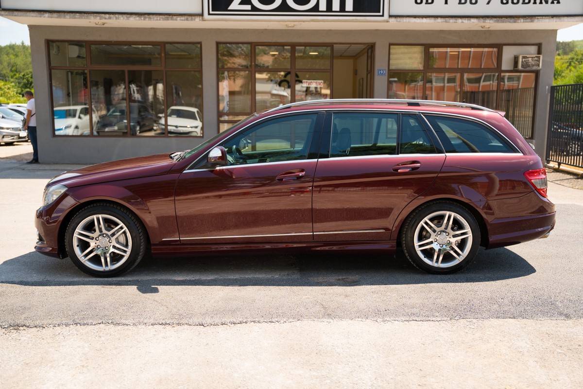 Mercedes-Benz C-Class
 220 CDI AMG