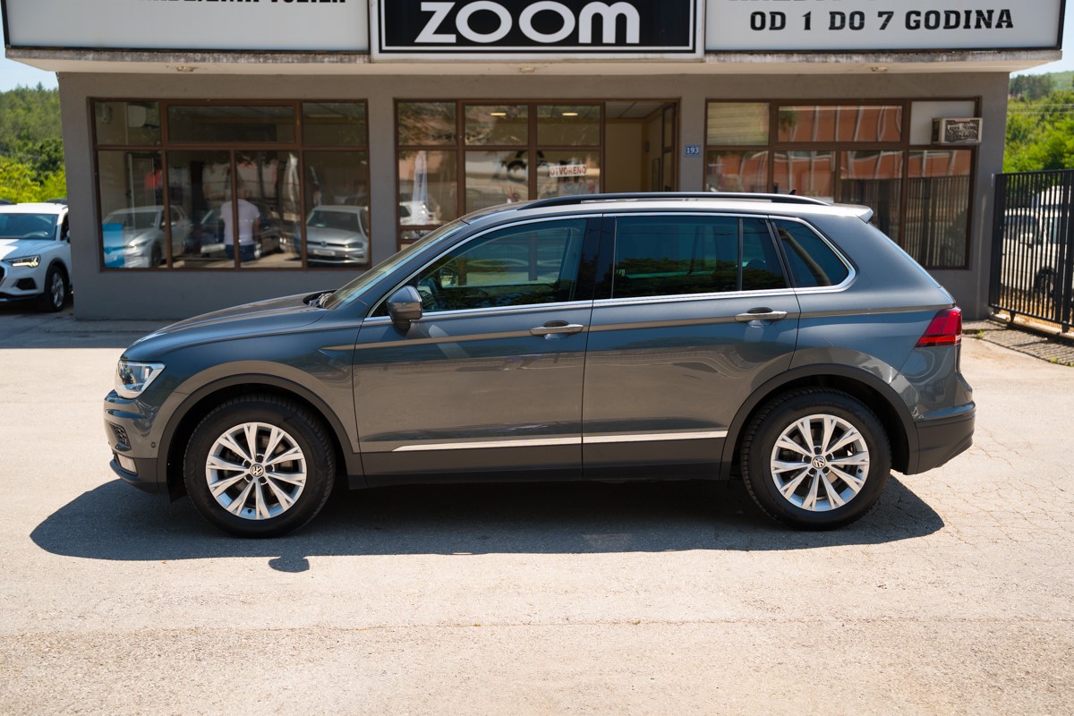 Volkswagen Tiguan
 2.0 TDI DSG