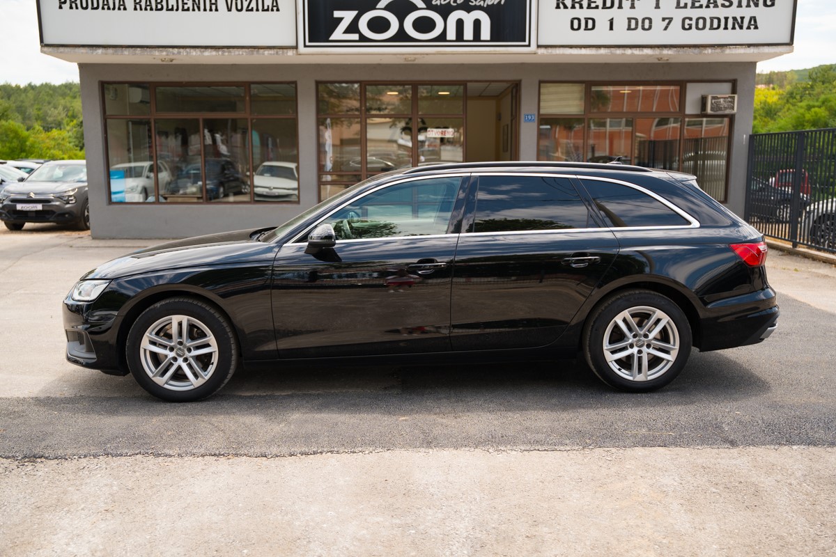 Audi A4
 2.0 TDI