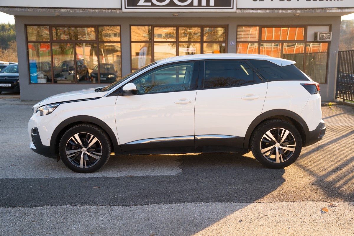 Peugeot 3008 1.5 BlueHDI