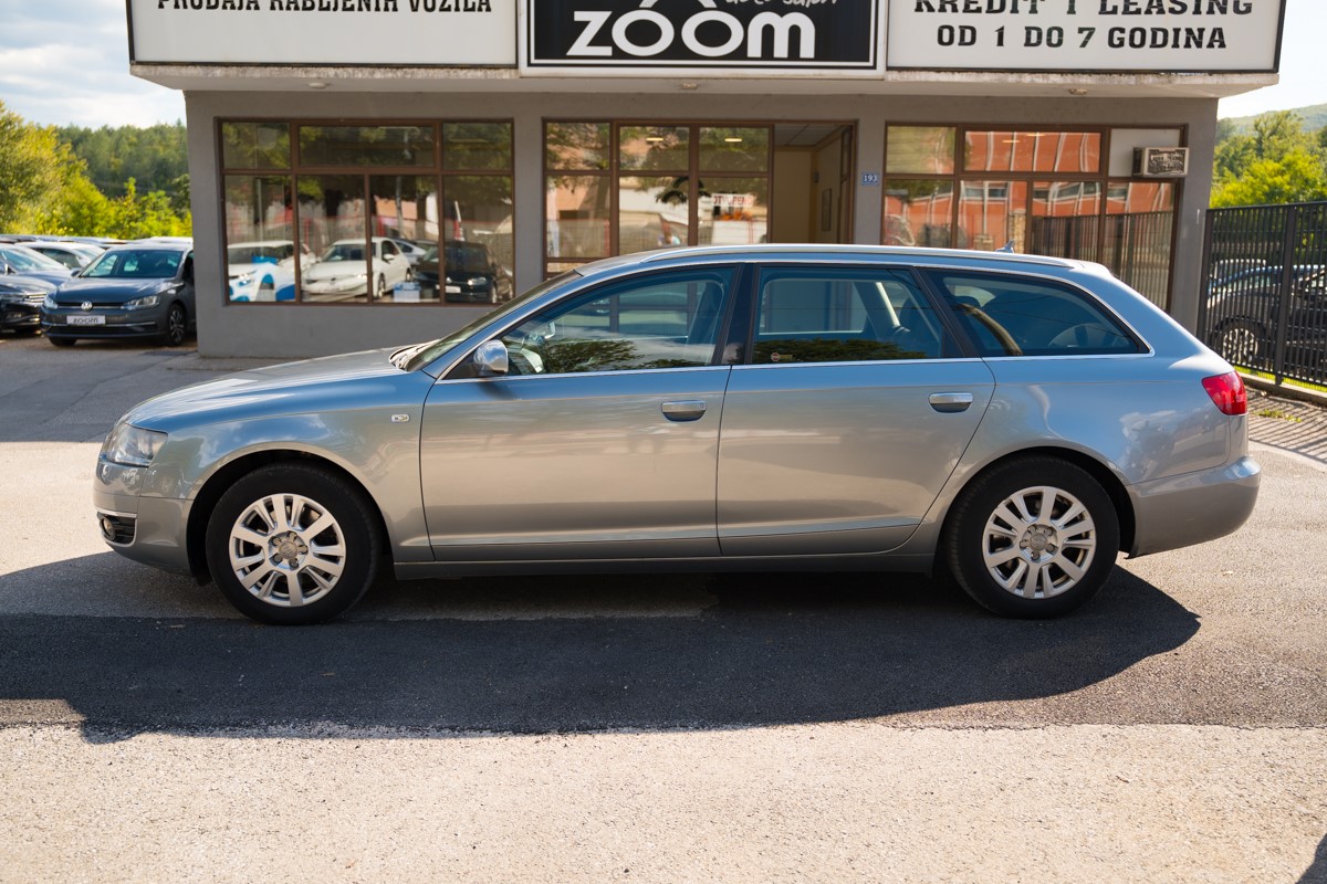 Audi A6
 2.0 TDI 