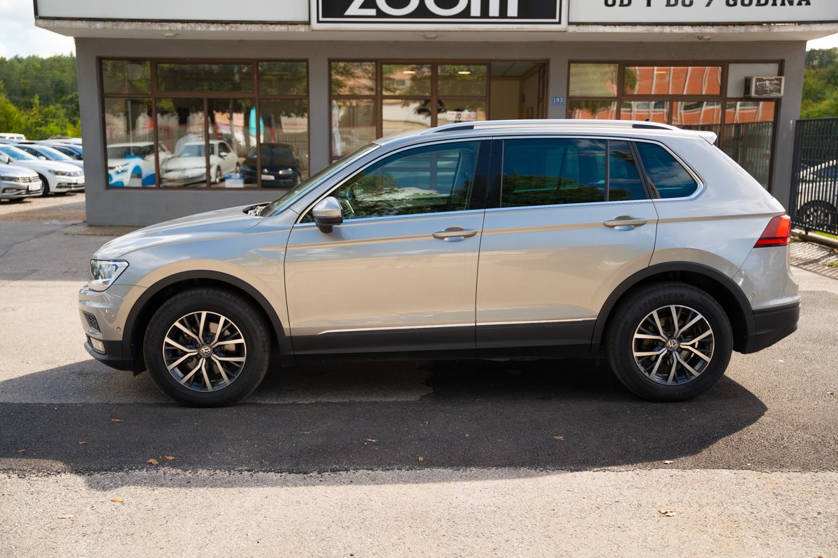 Volkswagen Tiguan
 2.0 TDI DSG