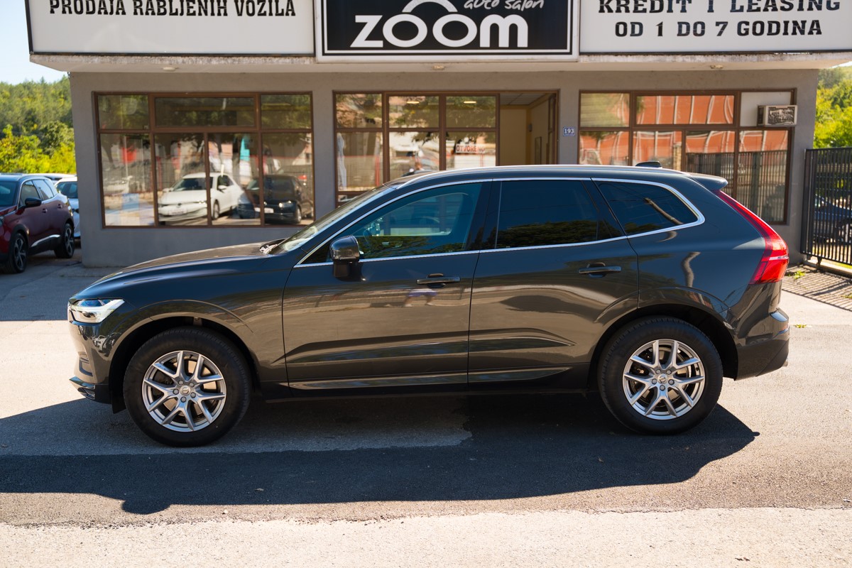 Volvo
 XC60 2.0 D B4 AWD