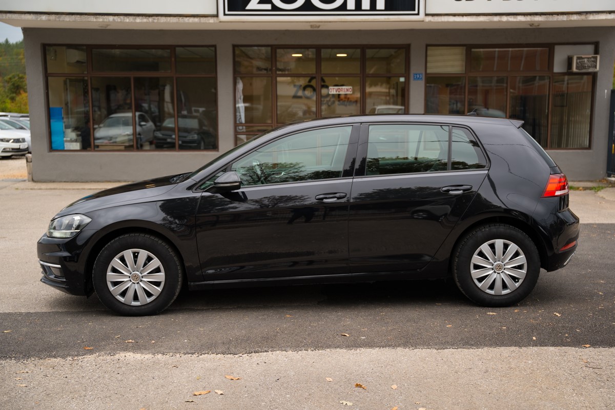 Volkswagen Golf 1.6 TDI DSG