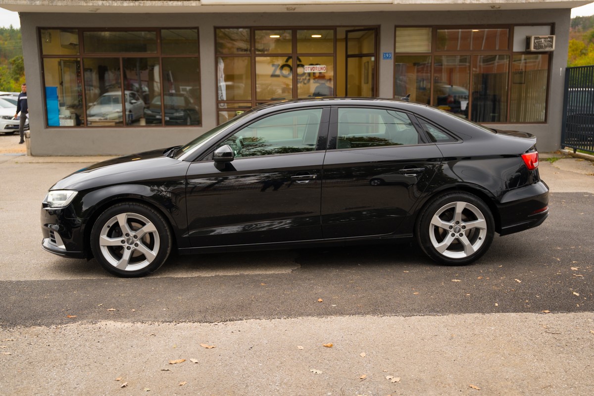 Audi A3
 30 TDI