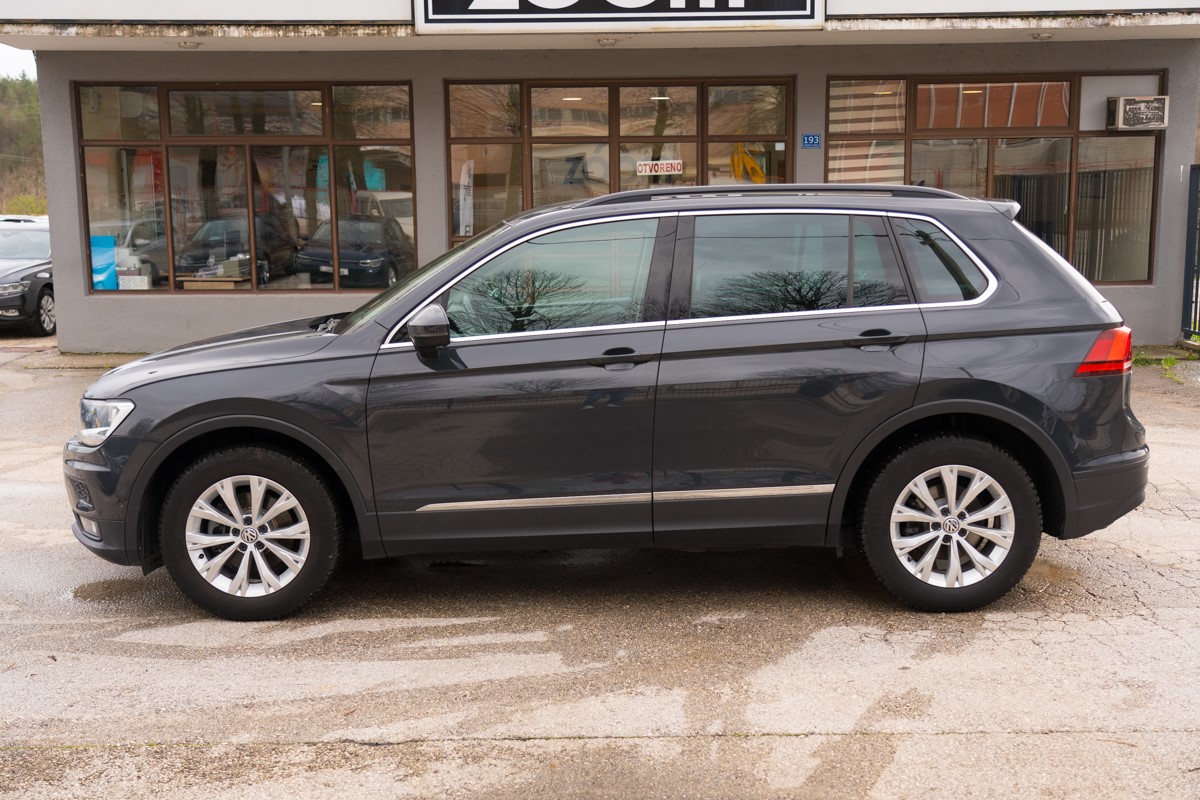 Volkswagen Tiguan
 2.0 TDI