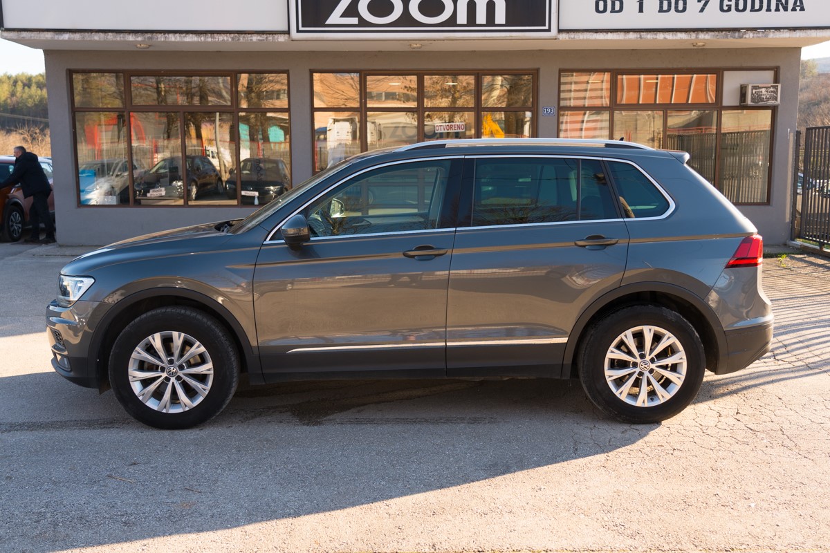 Volkswagen Tiguan
 2.0TDI DSG 4X4