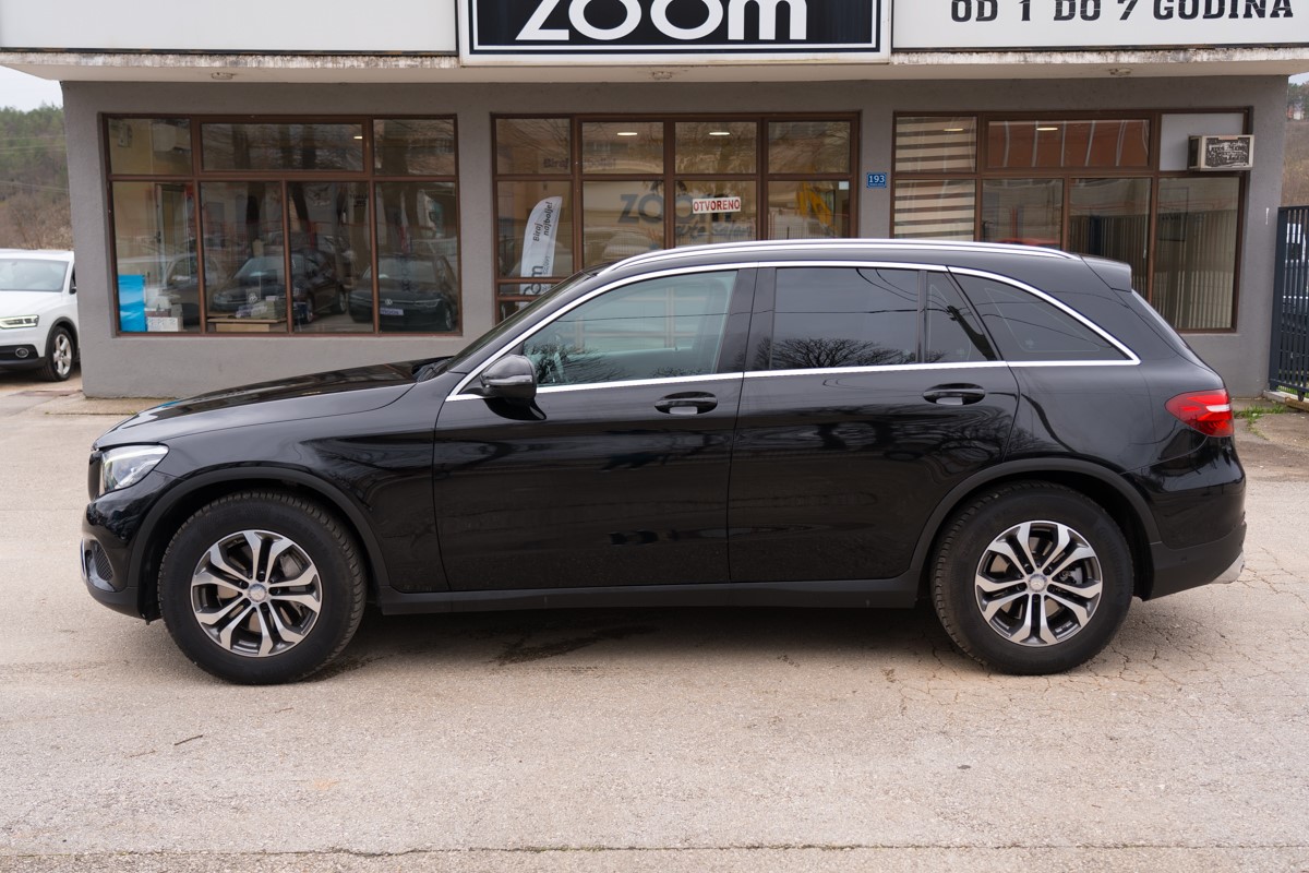 Mercedes-Benz GLC 220 D 4MATIC