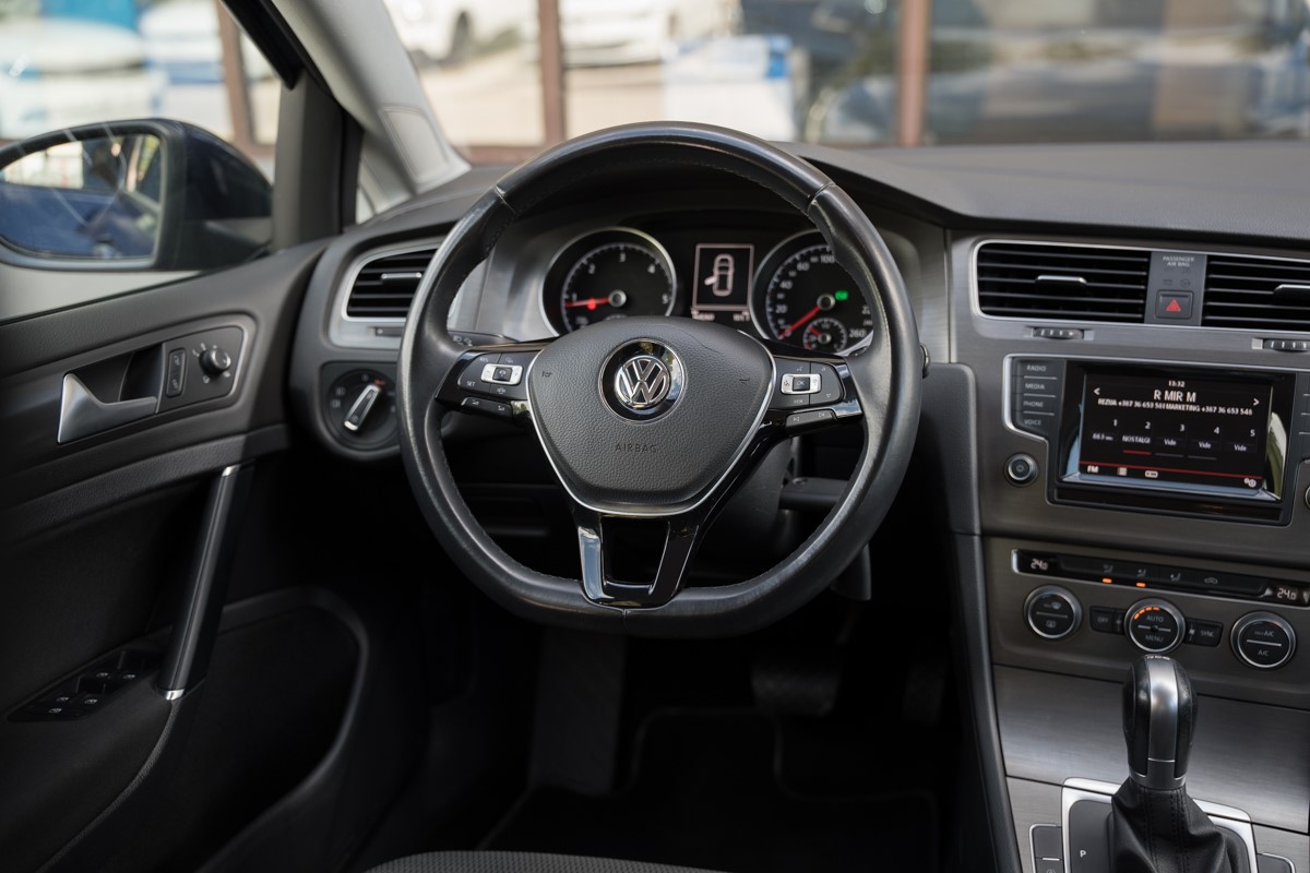 Volkswagen Golf 1.6 TDI DSG