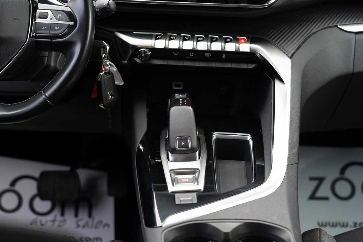 Peugeot 5008 1,5 BlueHDI