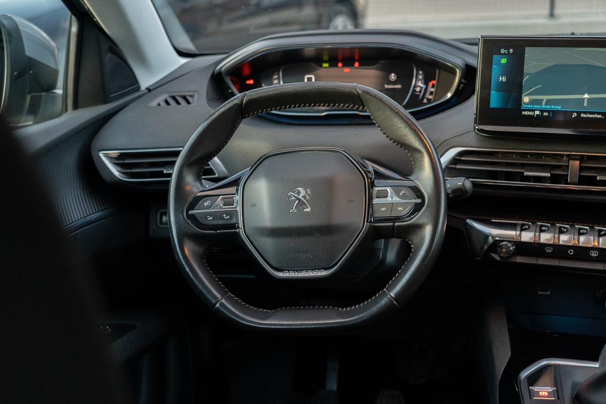 Peugeot 5008 1,5 BlueHDI