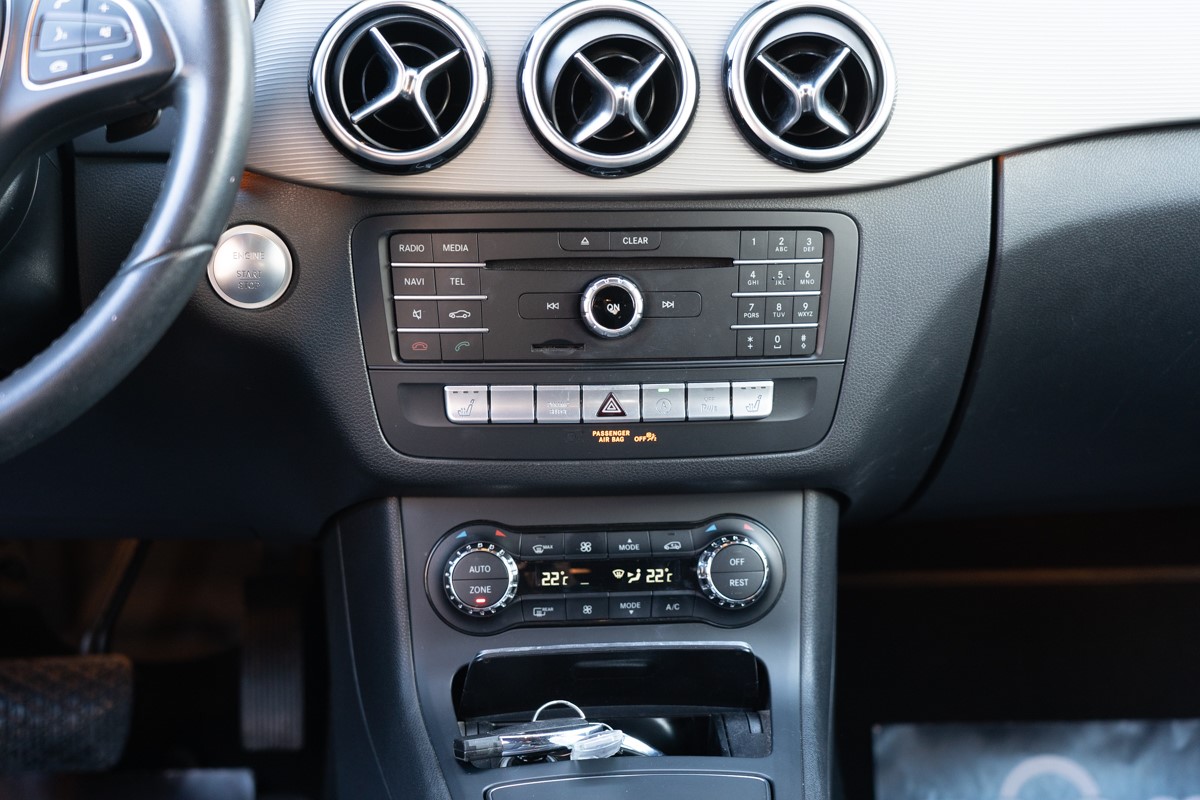 Mercedes-Benz B-Class B200