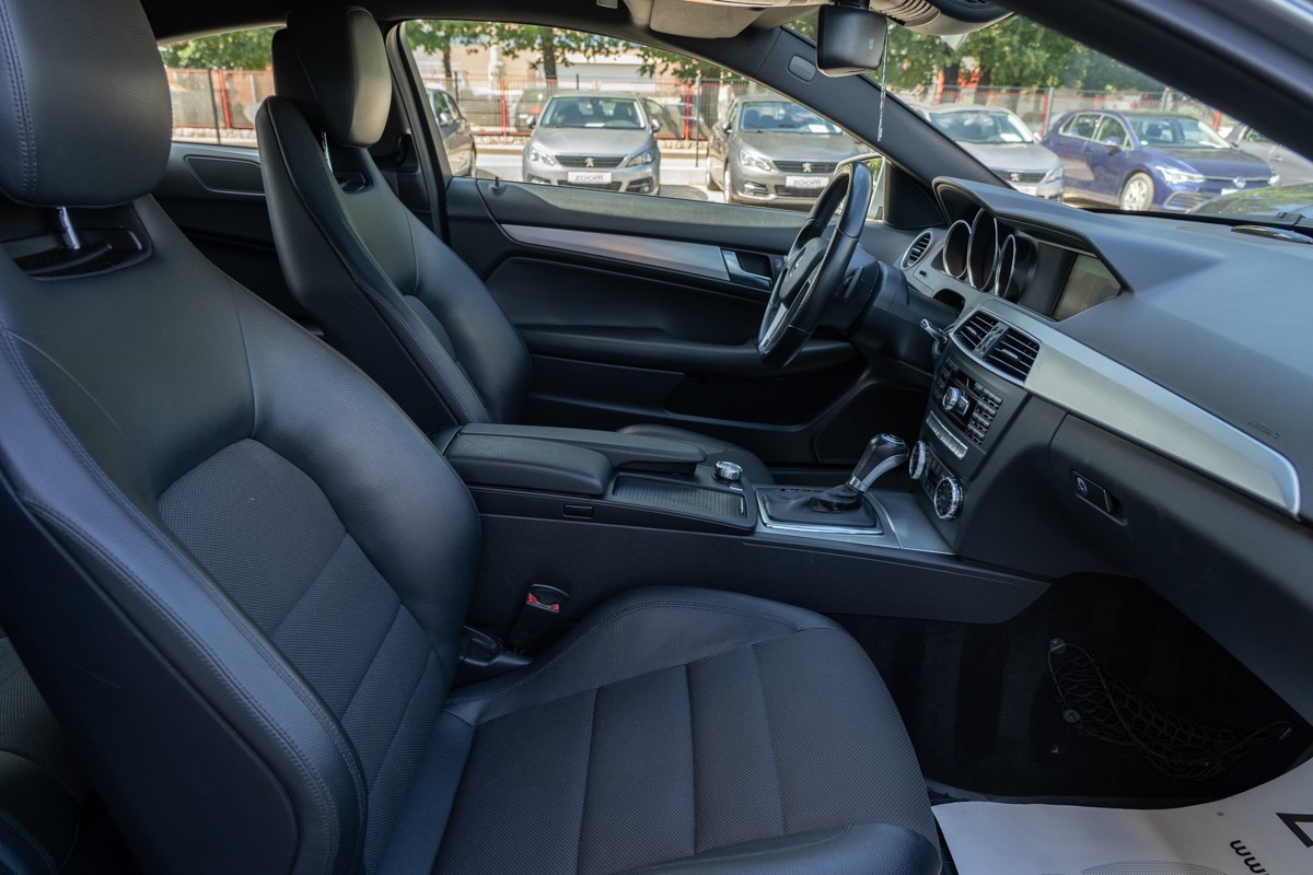 Mercedes-Benz C-Class
 C 250 Coupe