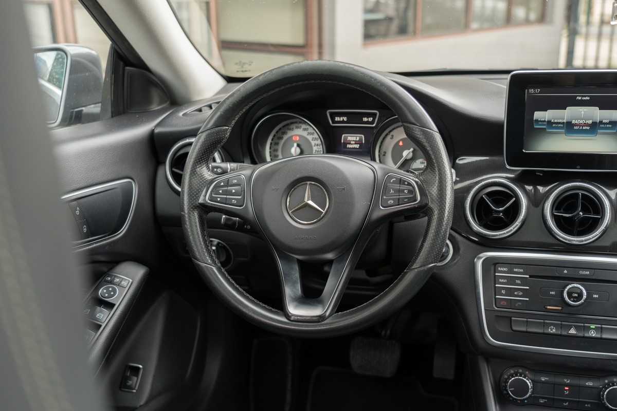 Mercedes-Benz CLA-Class 180D