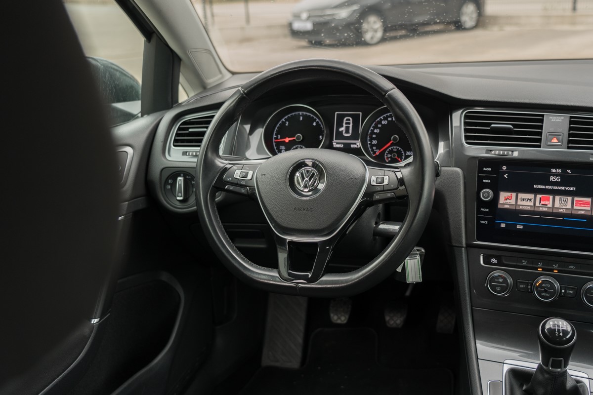Volkswagen Golf 1.6 TDI