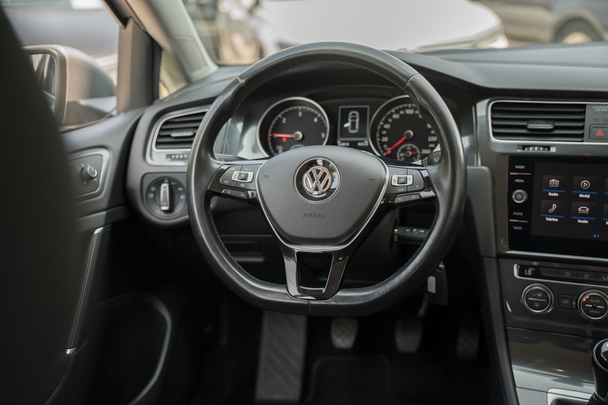 Volkswagen Golf 1.6 TDI