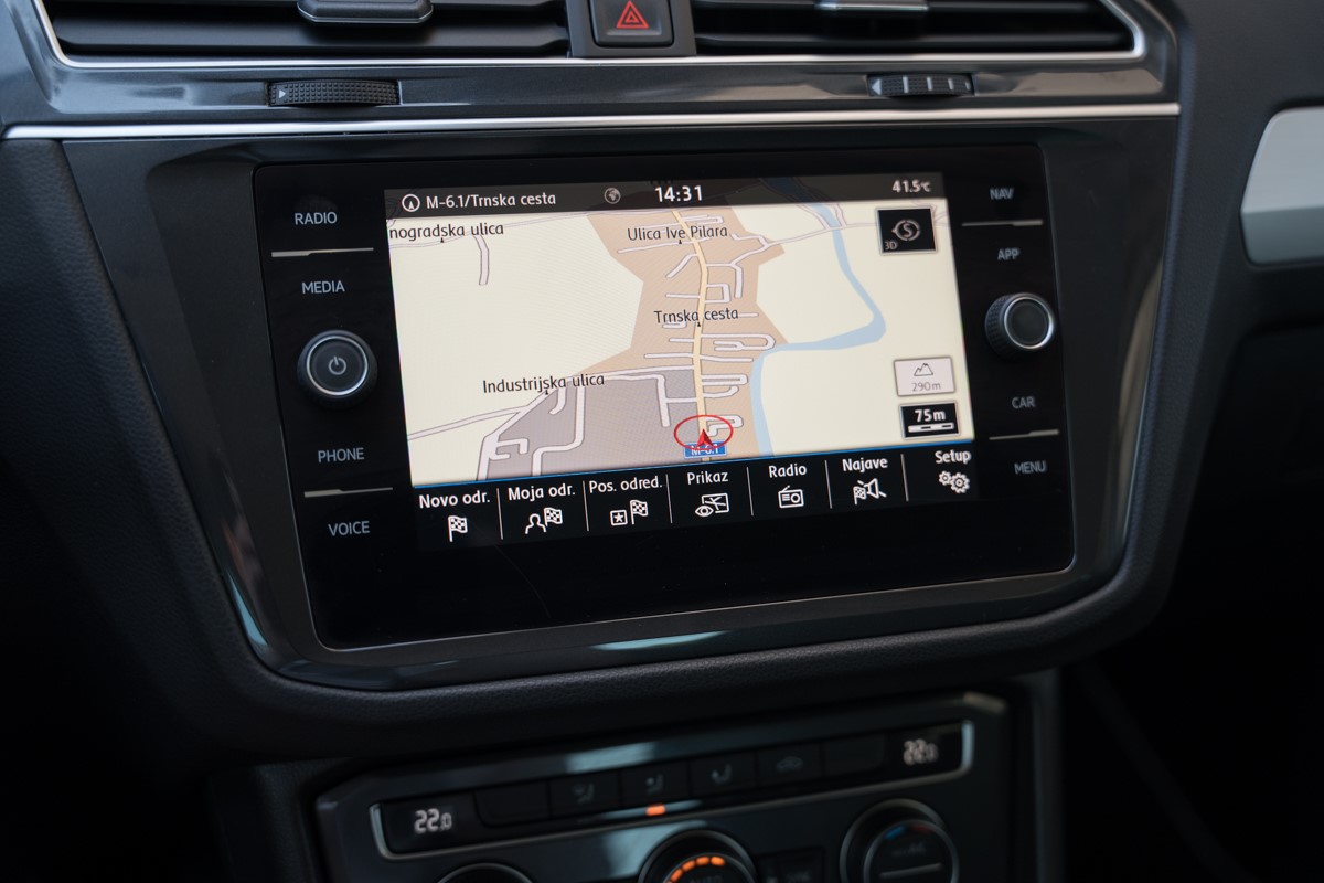 Volkswagen Tiguan
 2.0 TDI DSG