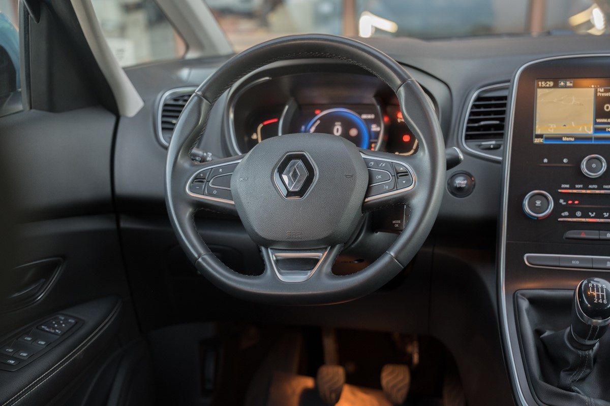 Renault Scenic 1.7 DCI