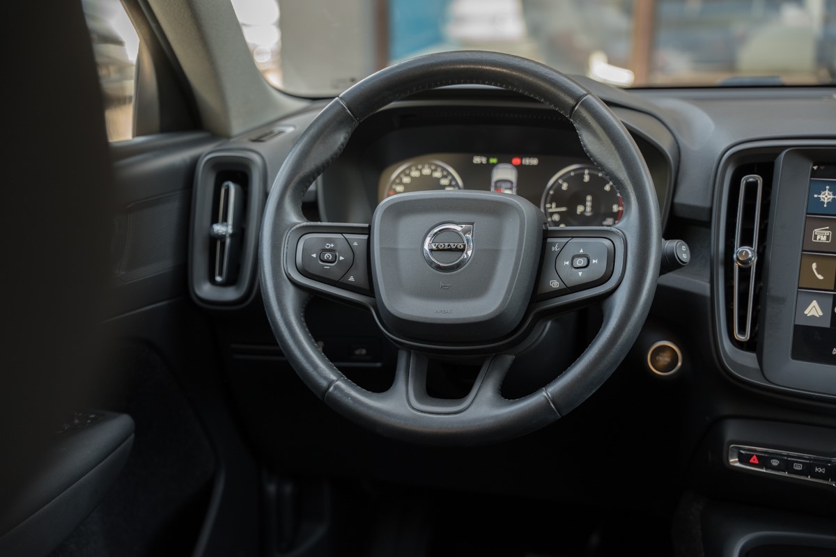 Volvo
 XC40 2.0 D