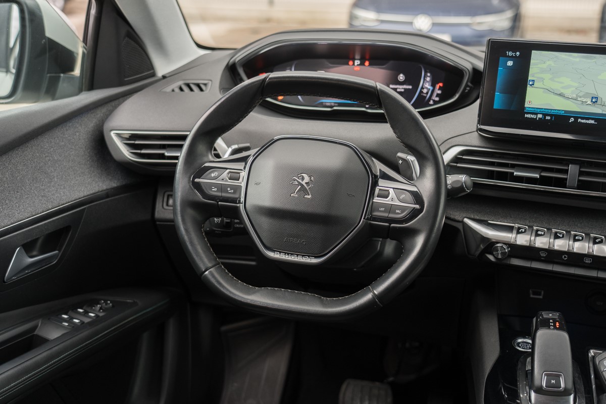 Peugeot 3008 1.5 BlueHDI