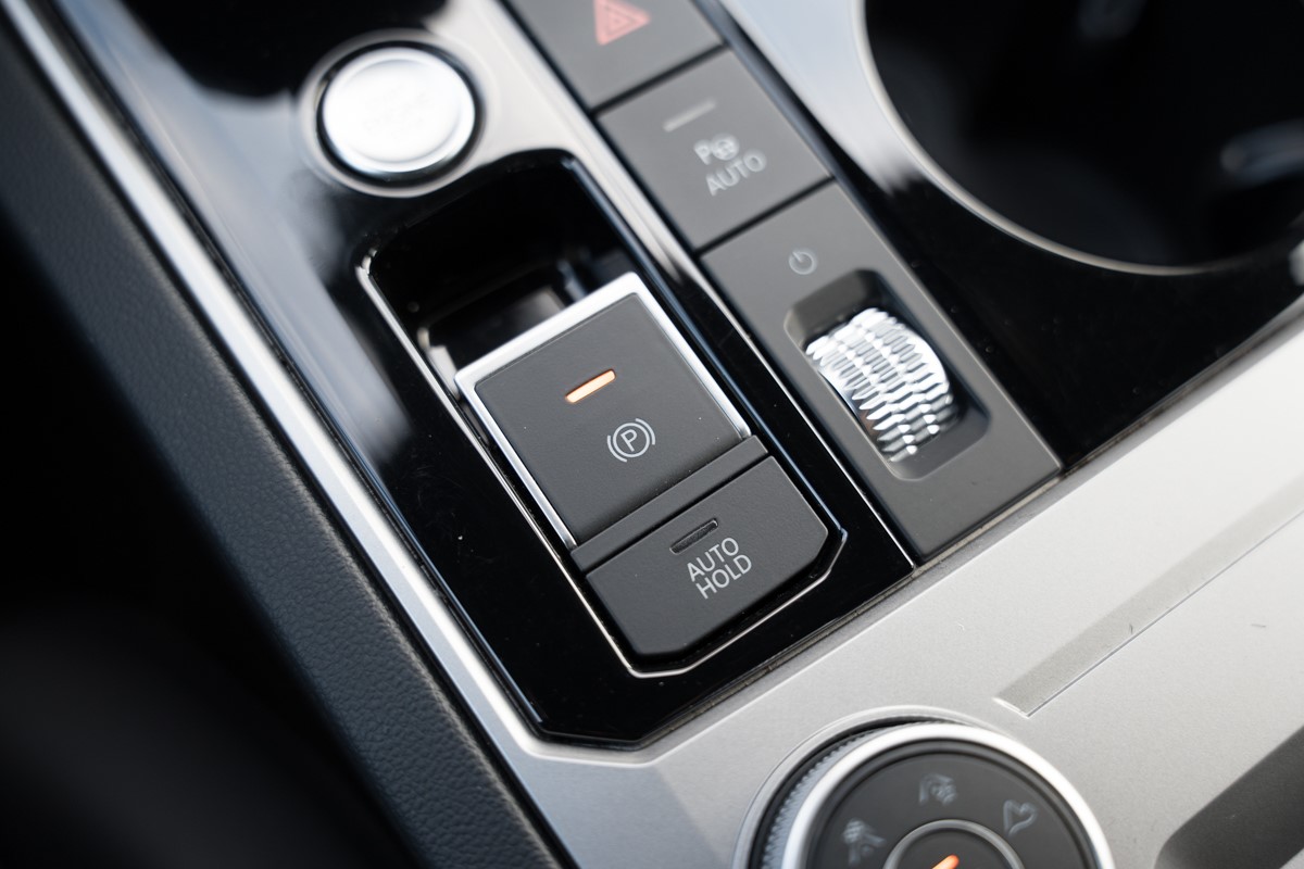 Volkswagen Touareg
 3.0 TDI R line 4MOTION