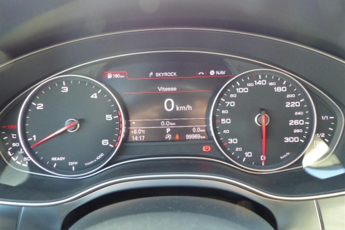 Audi A6
 V6 3.0 TDI Avus Quattro S-Tronic