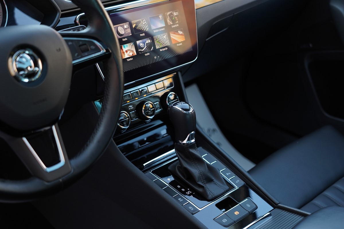 Škoda SUPERB 2.0 TDi DSG7 Greentec Laurin&Klement 