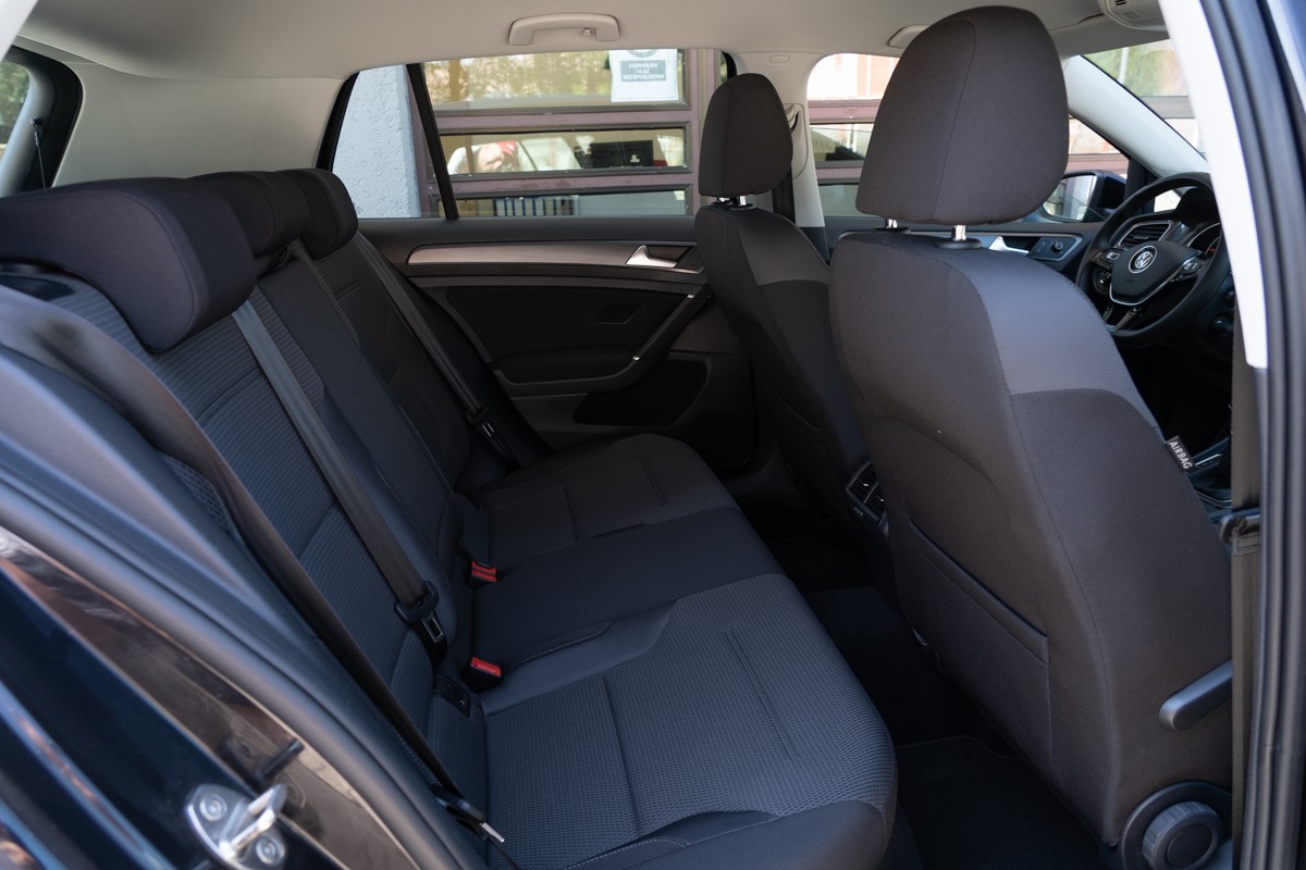 Volkswagen Golf 1.6 TDi BlueMotion Confortline Business