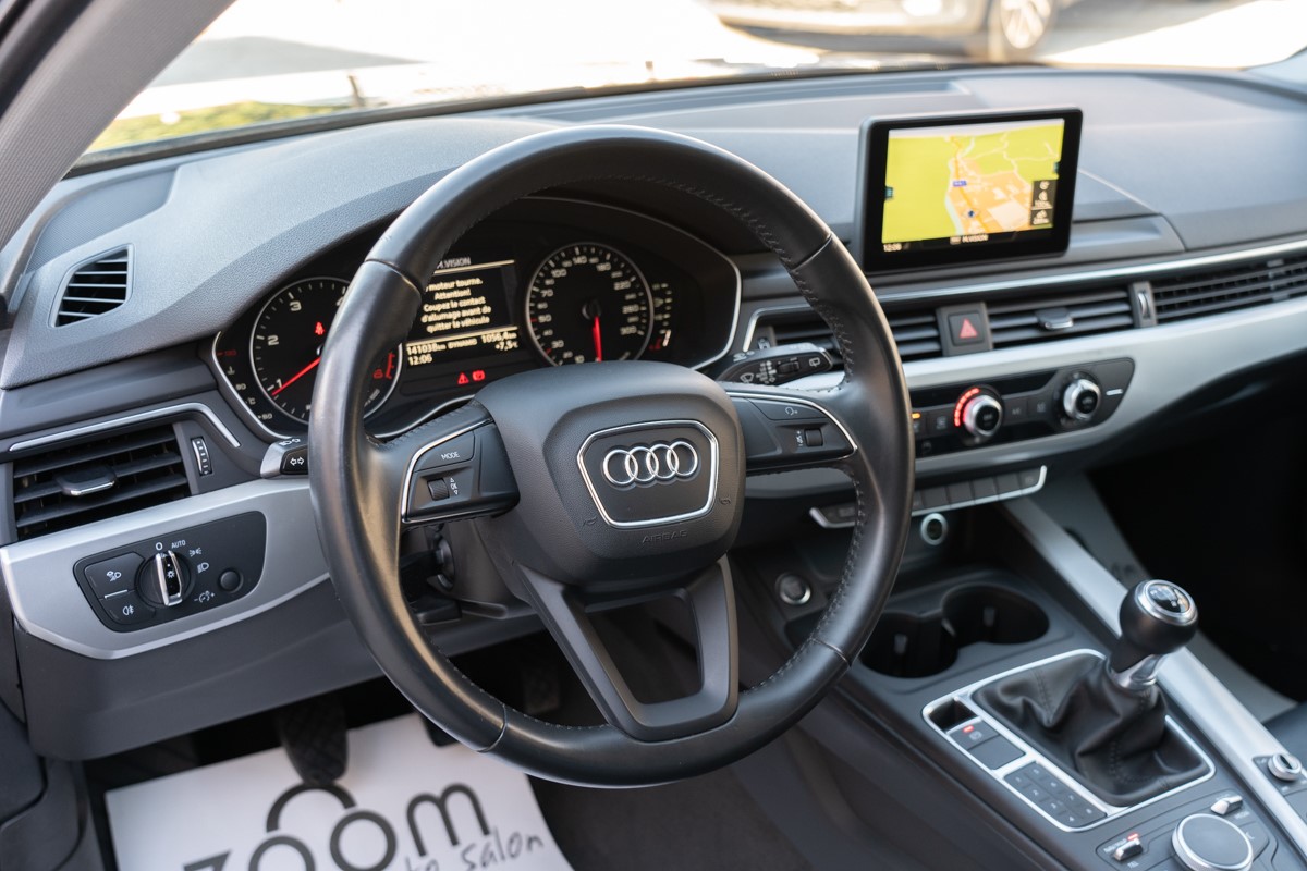 Audi A4
 2.0 TDI