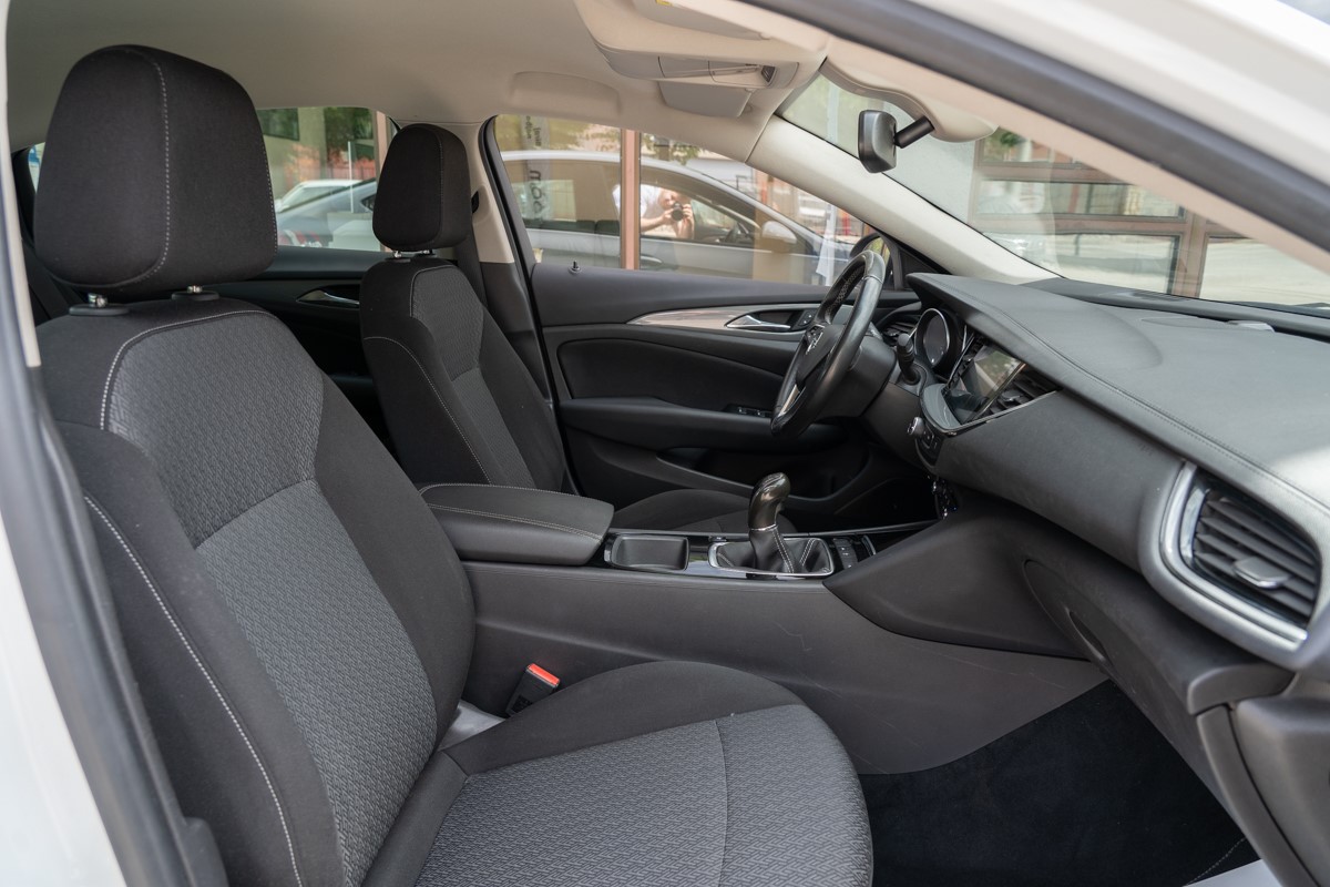 Opel Insignia 1,6 GrandSport