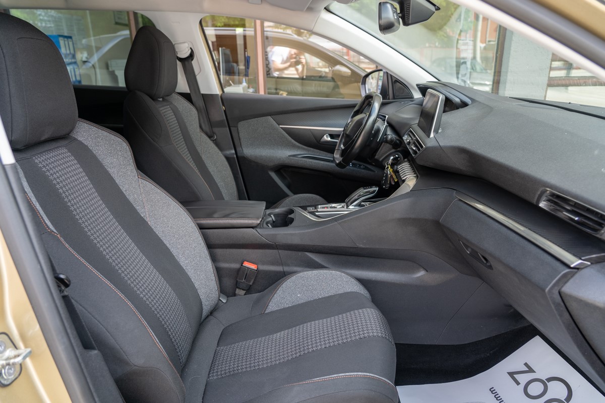 Peugeot 5008 1.6 BLUEHDI -7 SJEDALA - 