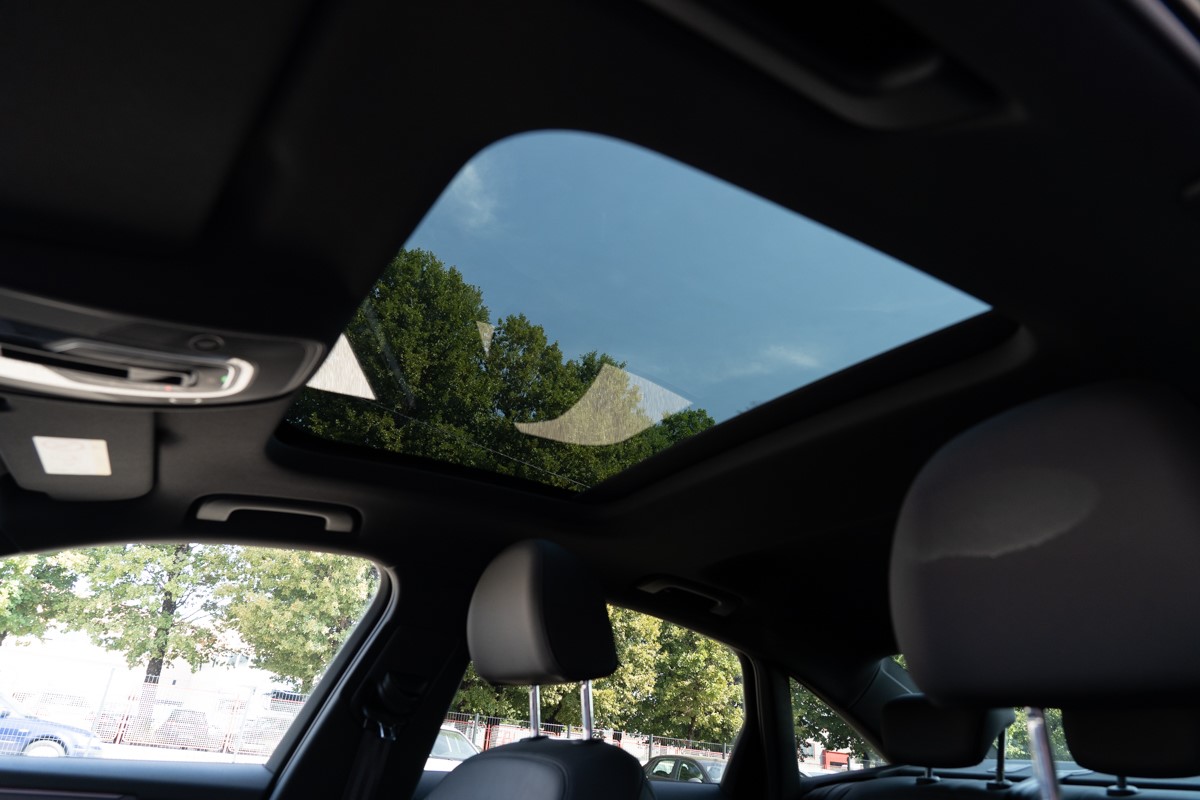 Audi A6
 45 TDI Quattro S-tronic