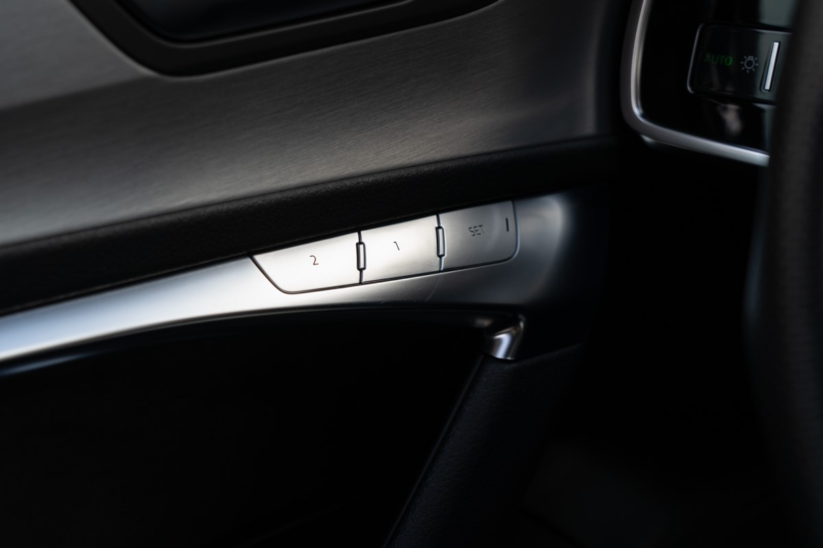 Audi A6
 45 TDI Quattro Sline