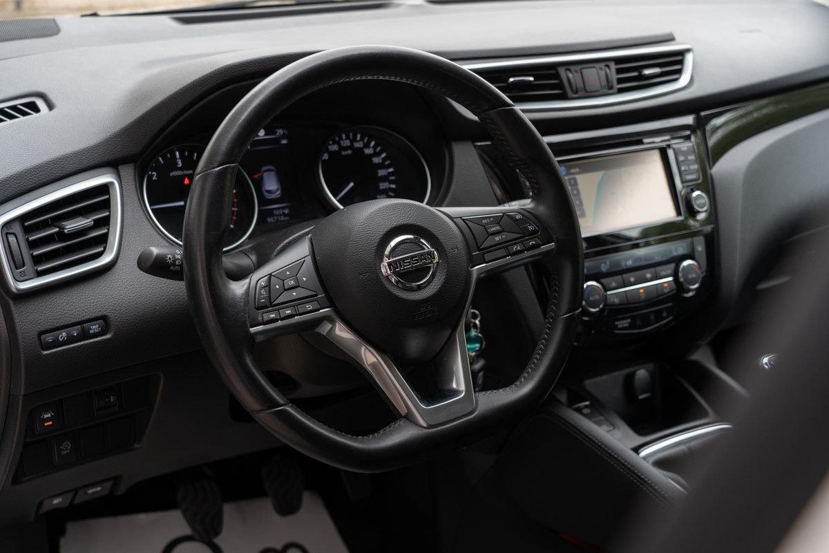 Nissan
 Qashqai 1,5 DCI