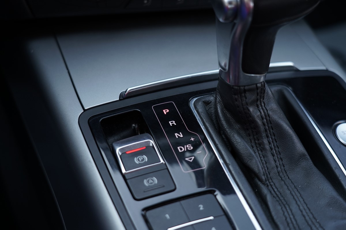 Audi A6
 3.0 TDI QUATTRO