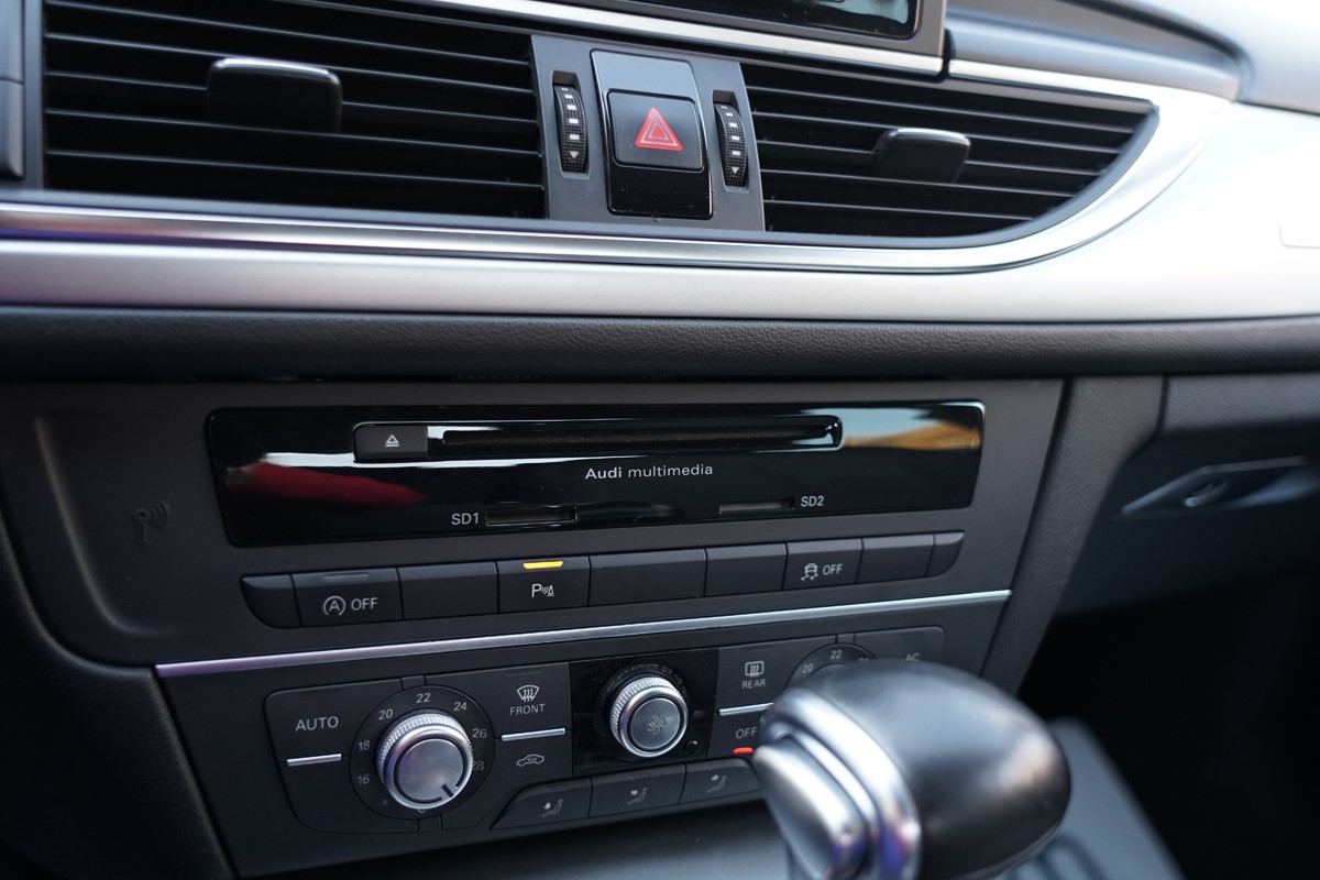 Audi A6
 3.0 TDI QUATTRO