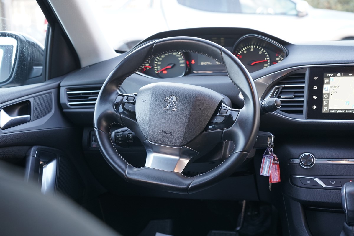 Peugeot 308 1,6 BlueHDI