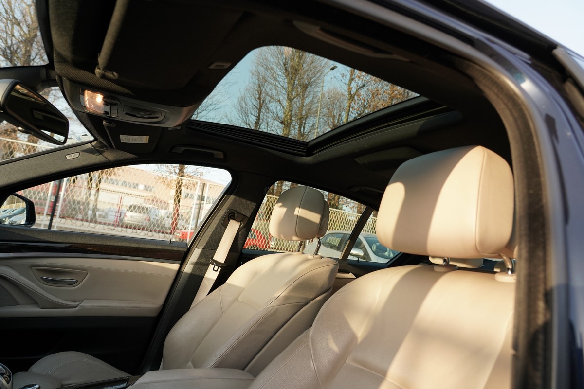 BMW
 5-Series F10 535D