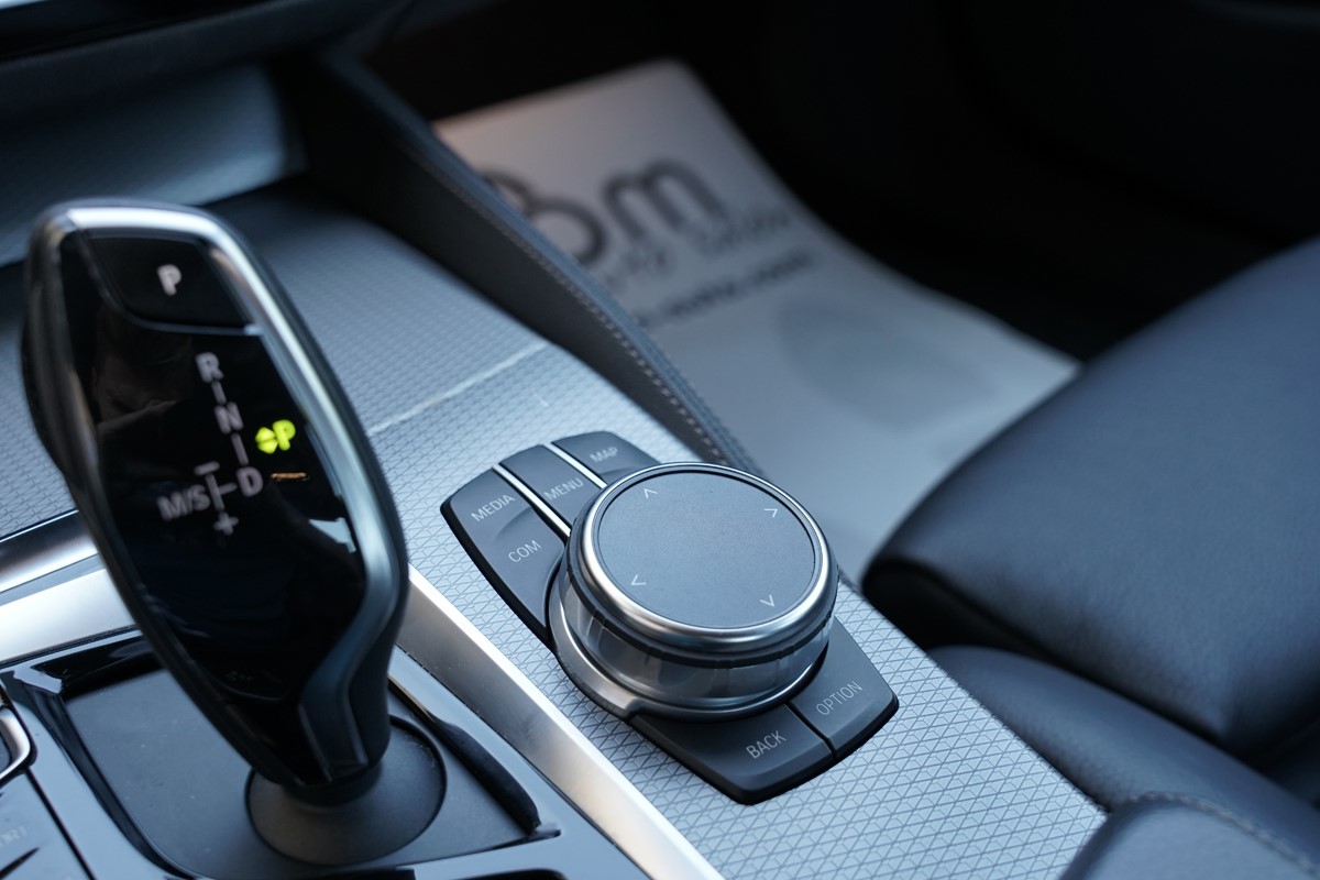 BMW
 5-Series 530XD M-Sport