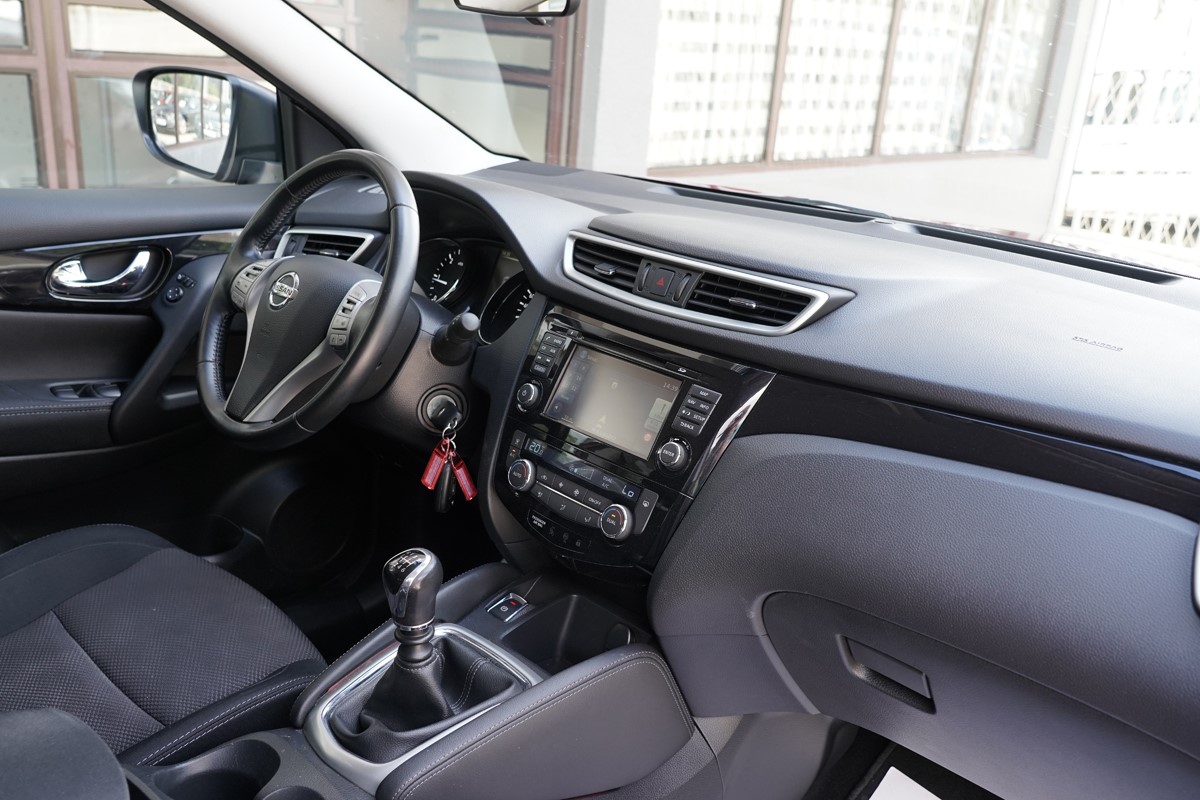 Nissan
 Qashqai 1.6 DCI 4x4