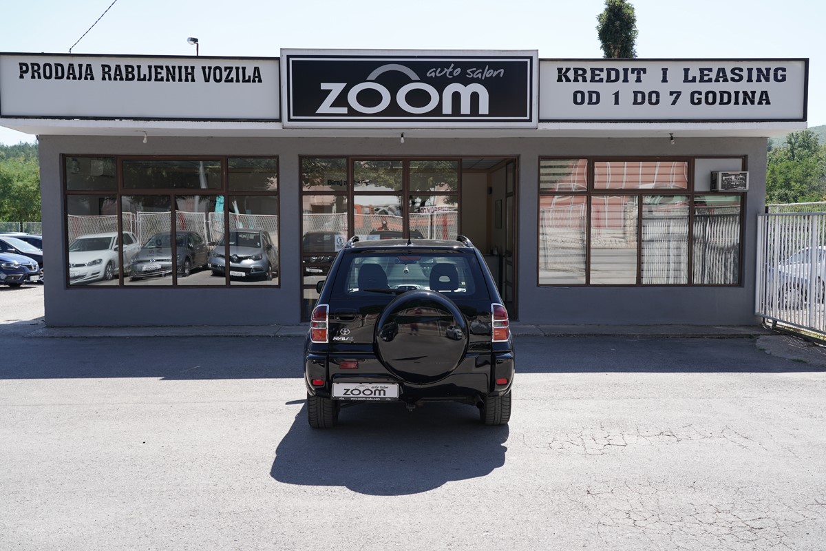 Toyota
 RAV4
 2,0 D