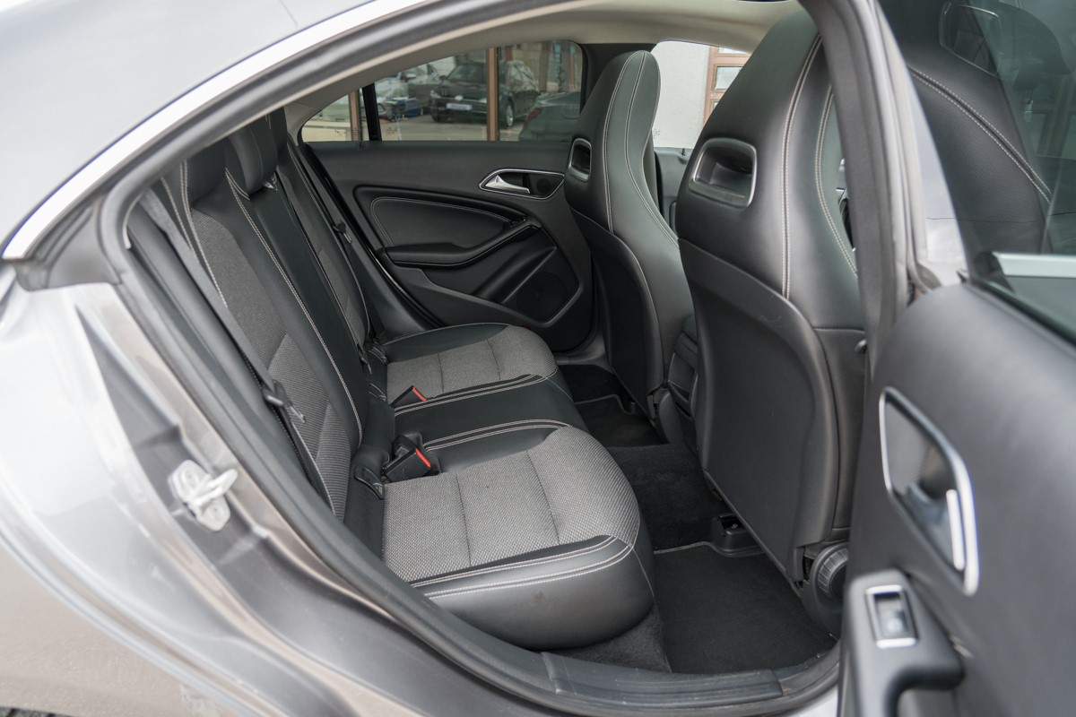 Mercedes-Benz CLA-Class 180D