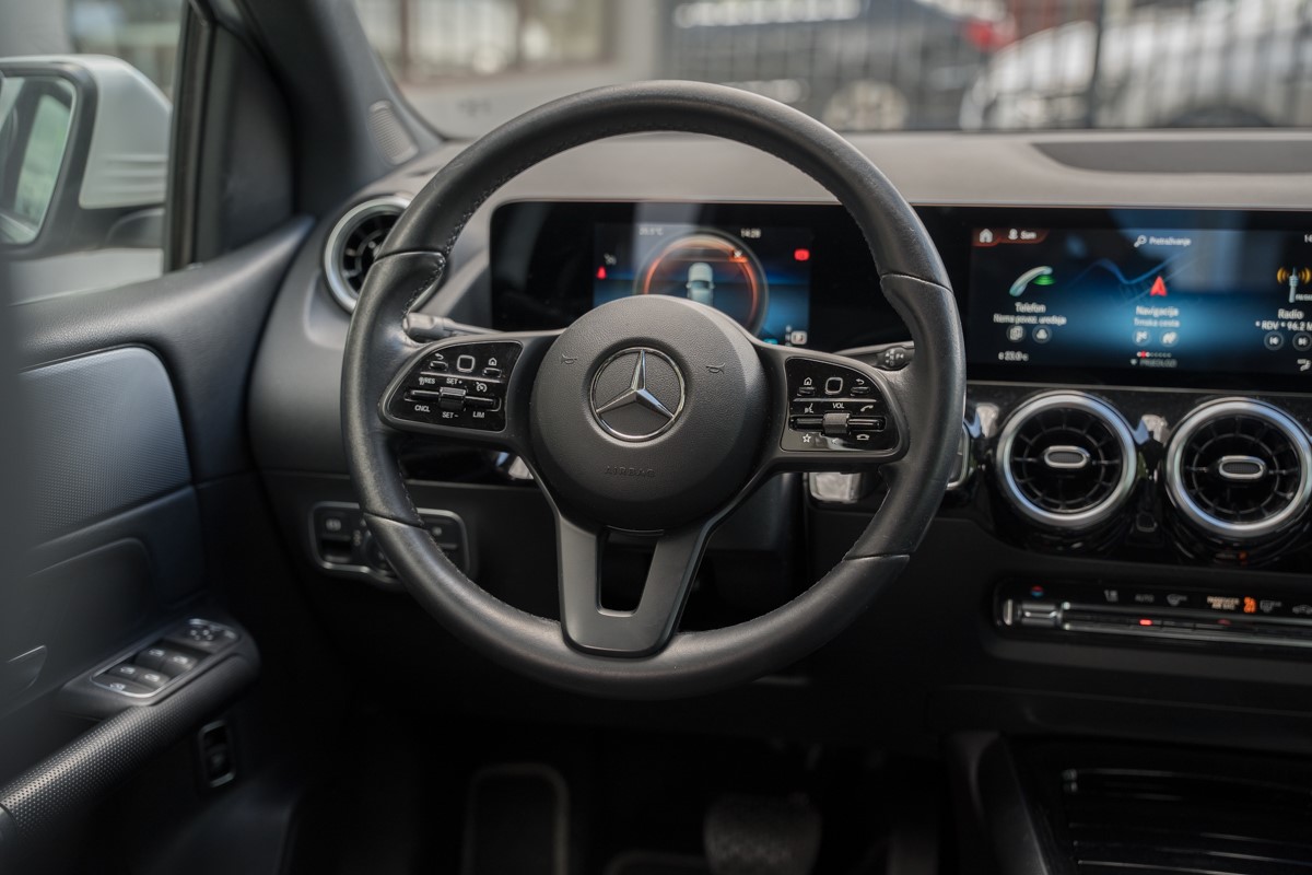 Mercedes-Benz B-Class 180 D