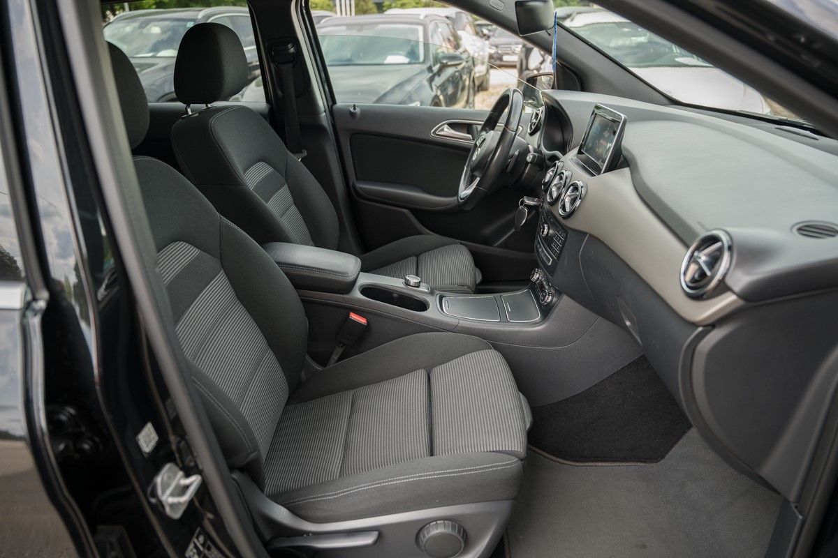 Mercedes-Benz B-Class 180 D