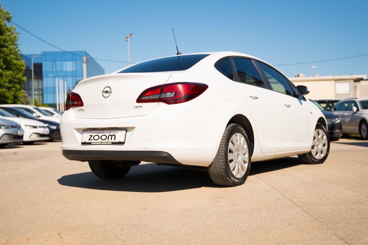 Opel Astra 1.6 CDTI