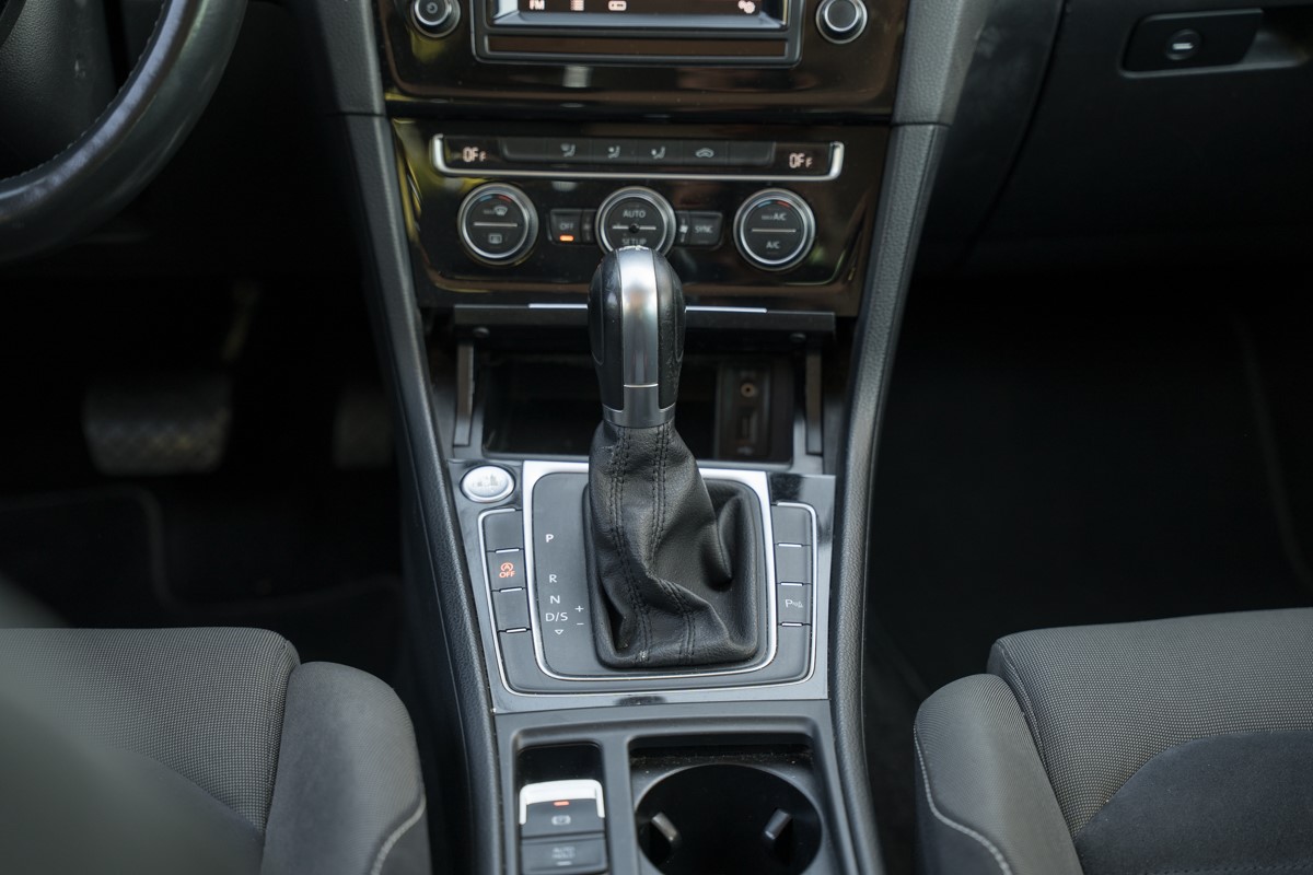 Volkswagen Golf 2.0 TDI DSG Highline